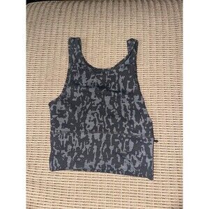 Lululemon grey pivot tank